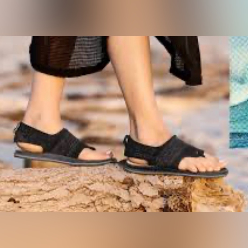NWOT Sanuk Women's Yoga Sling 3 Knit Sandals Black/Grey Size 7